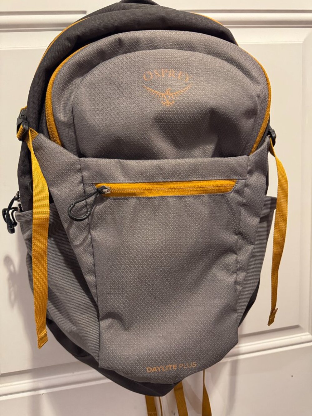 Osprey Daylite Plus Hiking Light Daypack Backpack Shade Basanite/Eclipse Grey - Picture 2 of 9